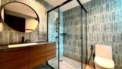 Landbay Condominium (D16), Condominium #566480351